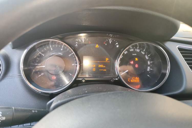 Used Peugeot 3008 2015 2.0L Automatic Classic Edition Instrument Cluster