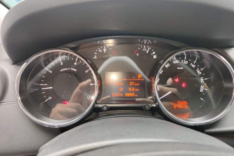 Used Peugeot 3008 2015 1.6THP Automatic Trend Edition Instrument Cluster