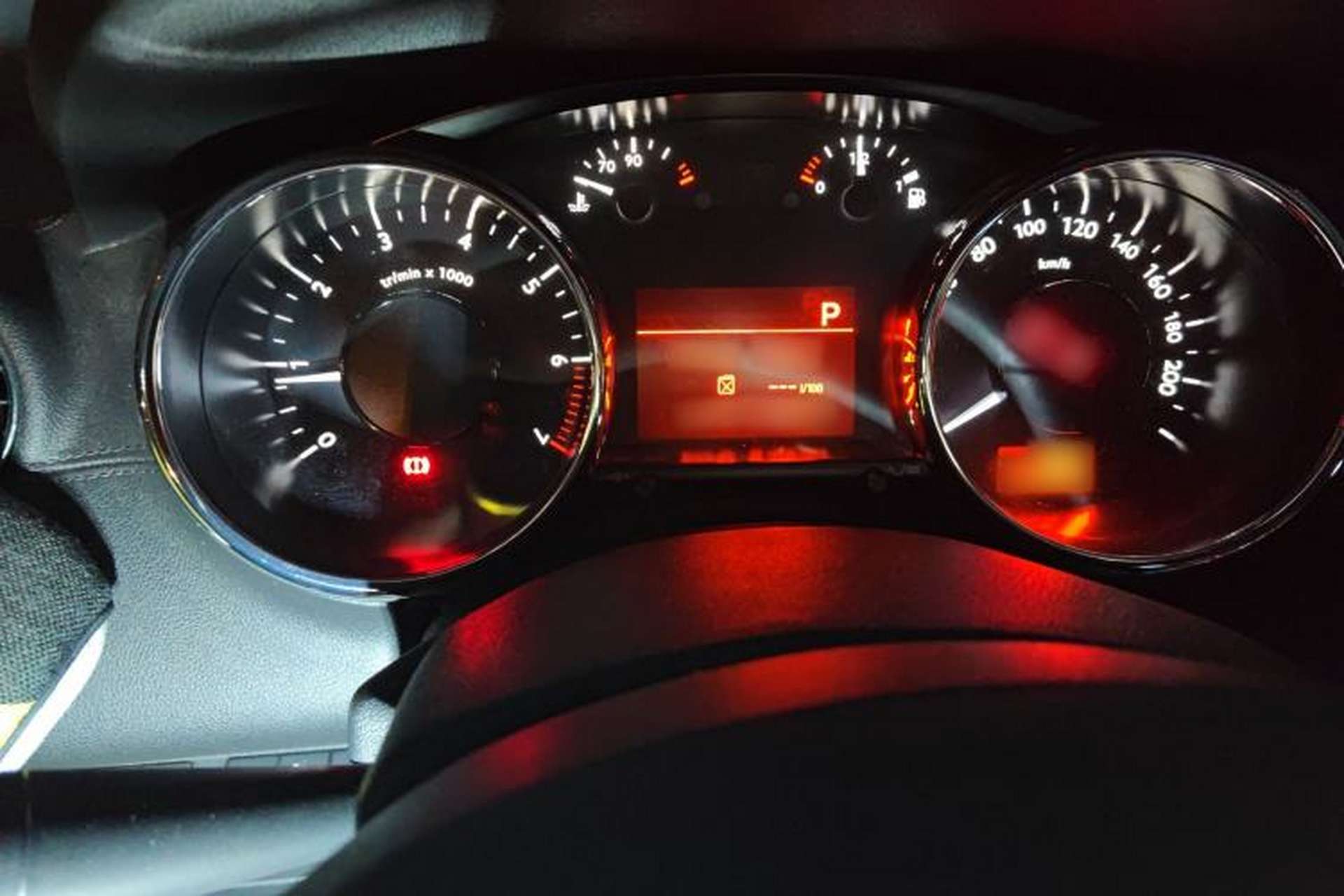 Used Peugeot 3008 2015 1.6THP Automatic Classic Edition Instrument Cluster