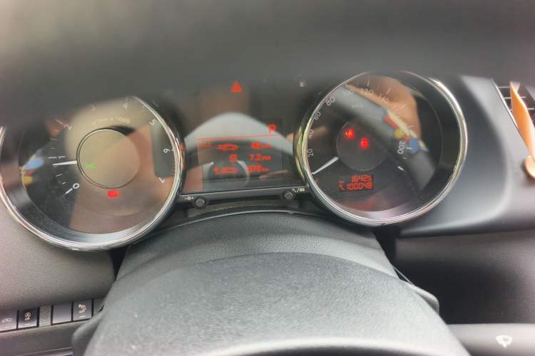 Used Peugeot 3008 2015 1.6THP Automatic Classic Edition Instrument Cluster