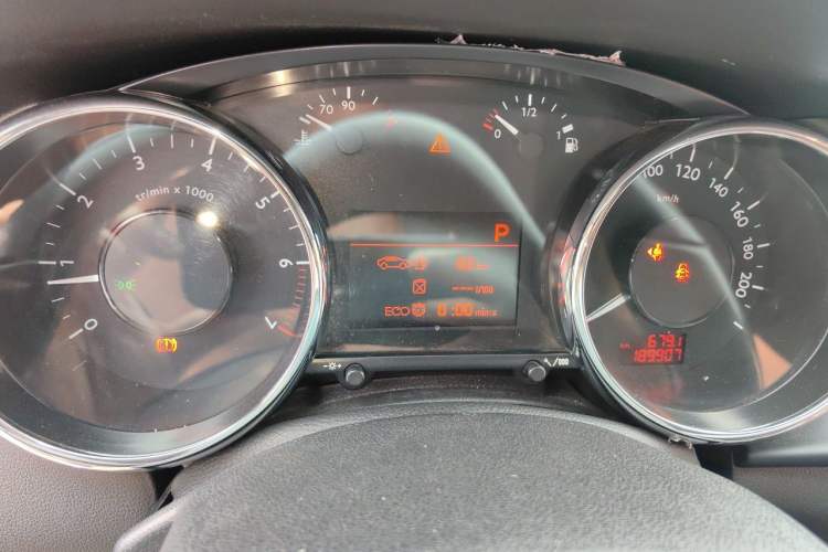 Used Peugeot 3008 2015 1.6THP Automatic Trend Edition Instrument Cluster