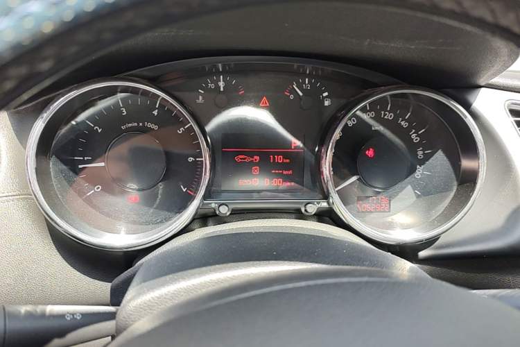 Used Peugeot 3008 2015 1.6THP Automatic Trend Edition Instrument Cluster