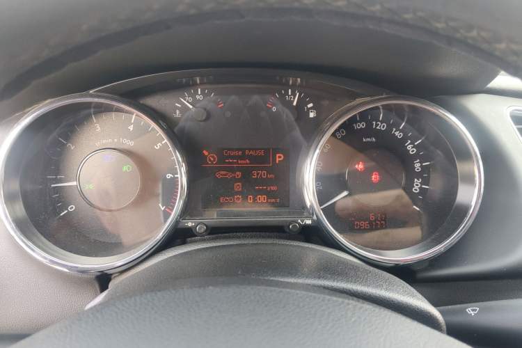 Used Peugeot 3008 2015 1.6THP Automatic Trend Edition Instrument Cluster