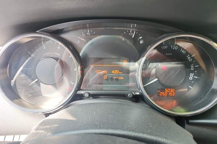 Used Peugeot 3008 2015 2.0L Automatic Classic Edition Instrument Cluster