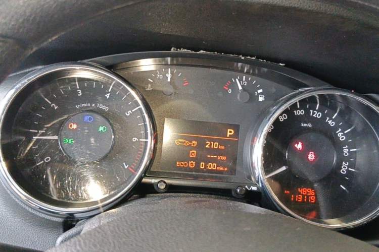 Used Peugeot 3008 2015 1.6THP Automatic Classic Edition Instrument Cluster