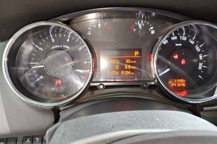 Used Peugeot 3008 2015 2.0L Automatic Classic Edition Instrument Cluster