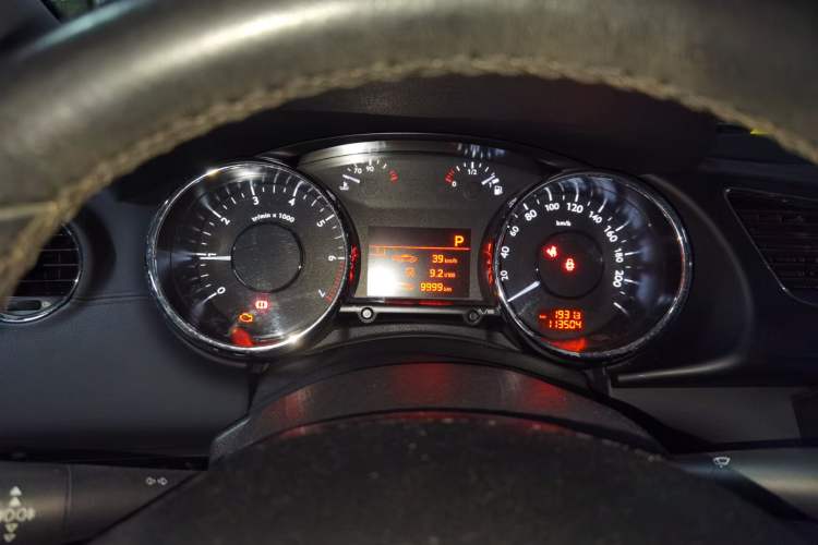Used Peugeot 3008 2015 2.0L Automatic Trend Edition Instrument Cluster