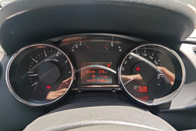 Used Peugeot 3008 2015 1.6THP Automatic Prestige Edition Instrument Cluster