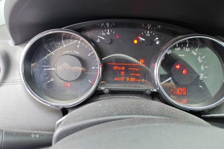 Used Peugeot 3008 2015 1.6THP Automatic Prestige Edition Instrument Cluster