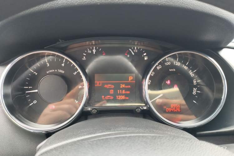 Used Peugeot 3008 2015 2.0L Automatic Classic Edition Instrument Cluster
