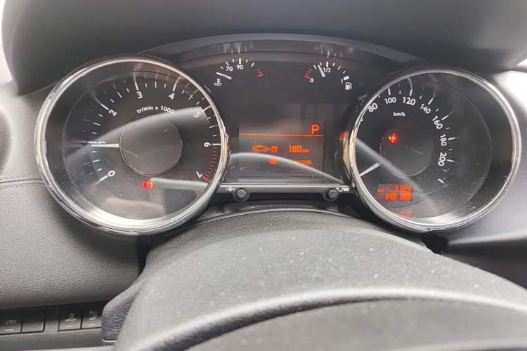Used Peugeot 3008 2015 2.0L Automatic Classic Edition Instrument Cluster