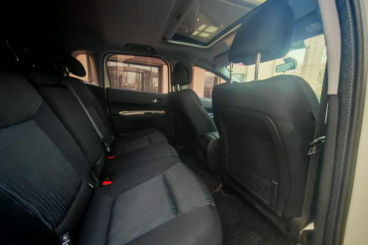 Used Peugeot 3008 2015 1.6THP Automatic Classic Edition Interior 1