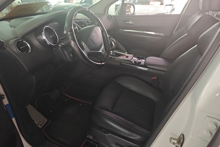 Used Peugeot 3008 2015 1.6THP Automatic Prestige Edition Interior 1