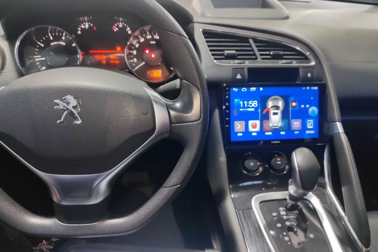 Used Peugeot 3008 2015 2.0L Automatic Classic Edition Interior 2