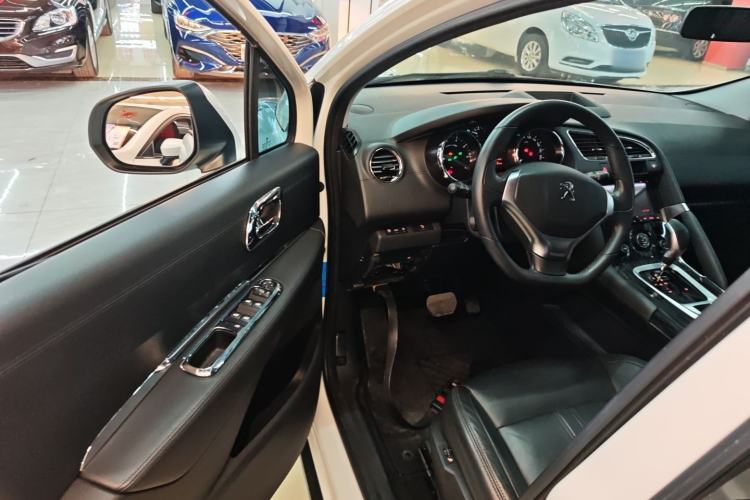 Used Peugeot 3008 2015 1.6THP Automatic Trend Edition Interior 3