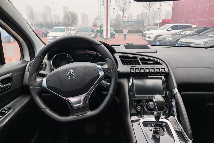 Used Peugeot 3008 2015 1.6THP Automatic Prestige Edition Interior 3