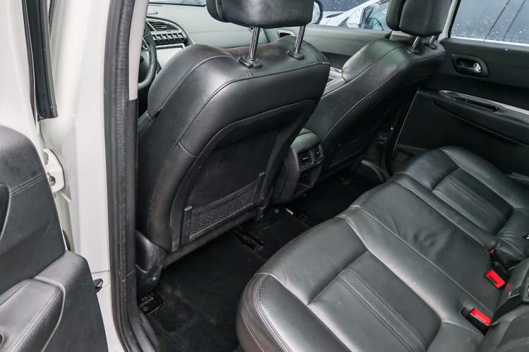 Used Peugeot 3008 2015 1.6THP Automatic Prestige Edition Interior 8