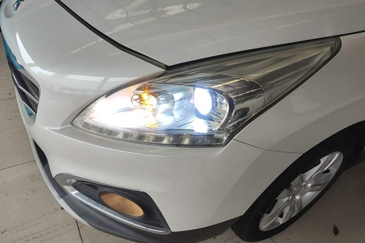 Used Peugeot 3008 2015 1.6THP Automatic Classic Edition Left Front Headlight