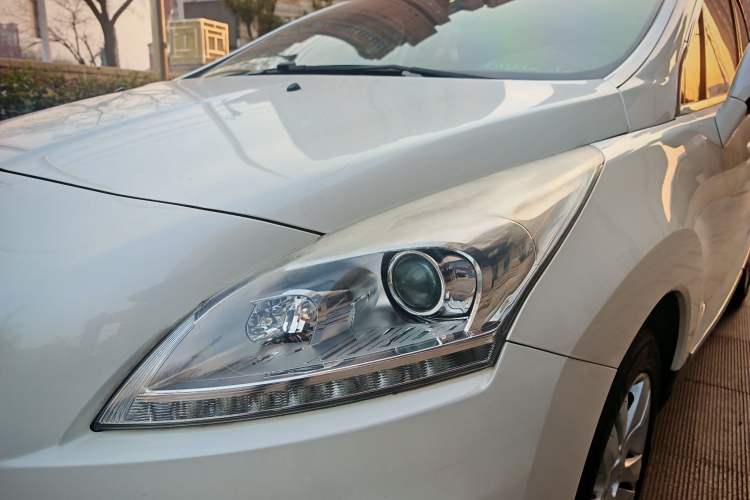 Used Peugeot 3008 2015 1.6THP Automatic Classic Edition Left Front Headlight
