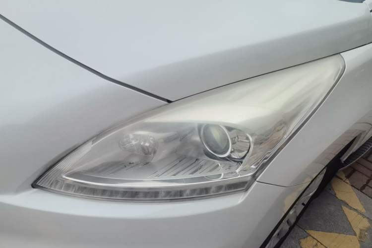 Used Peugeot 3008 2015 1.6THP Automatic Classic Edition Left Front Headlight