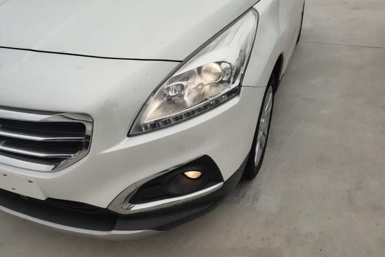 Used Peugeot 3008 2015 2.0L Automatic Classic Edition Left Front Headlight