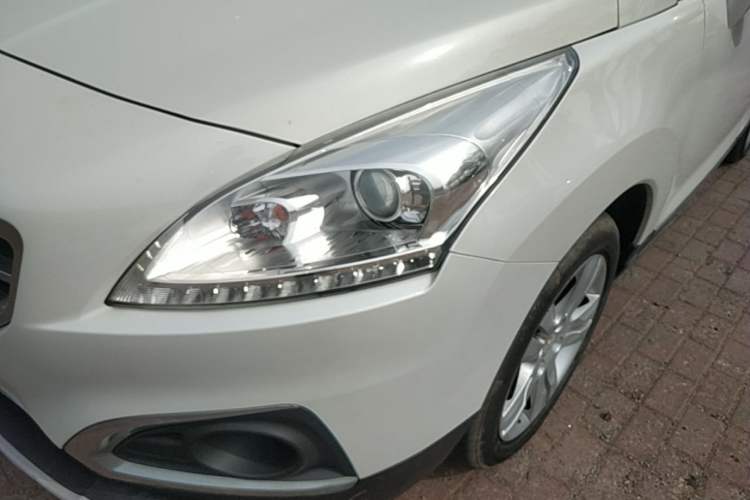 Used Peugeot 3008 2015 2.0L Automatic Classic Edition Left Front Headlight