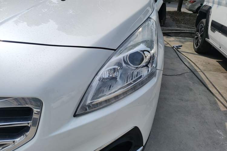 Used Peugeot 3008 2015 1.6THP Automatic Trend Edition Left Front Headlight