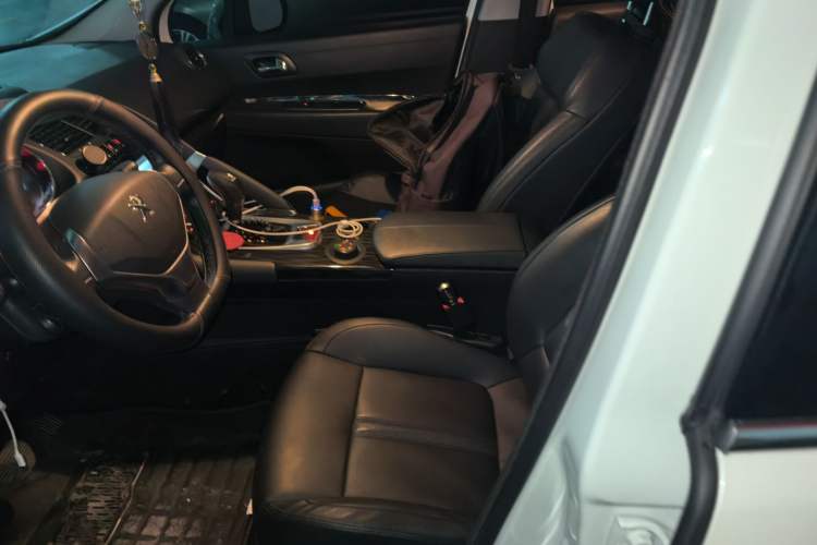 Used Peugeot 3008 2015 1.6THP Automatic Prestige Edition Left Front Seat
