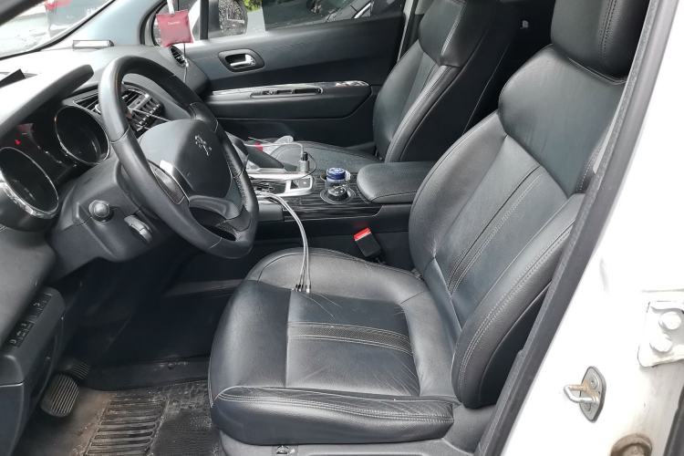 Used Peugeot 3008 2015 1.6THP Automatic Prestige Edition Left Front Seat
