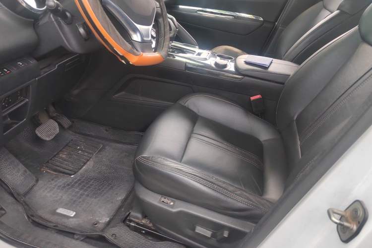 Used Peugeot 3008 2015 1.6THP Automatic Prestige Edition Left Front Seat