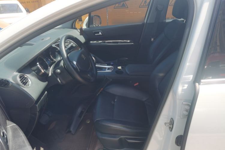 Used Peugeot 3008 2015 2.0L Automatic Classic Edition Left Front Seat
