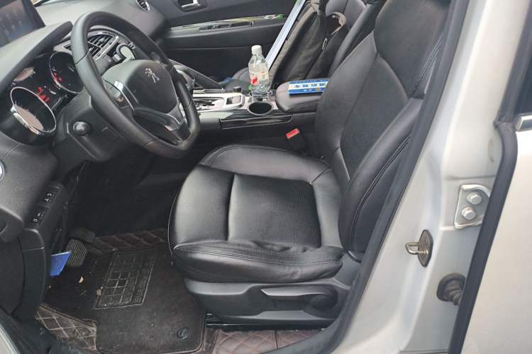 Used Peugeot 3008 2015 2.0L Automatic Classic Edition Left Front Seat