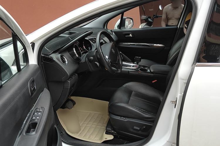 Used Peugeot 3008 2015 2.0L Automatic Trend Edition Left Front Seat