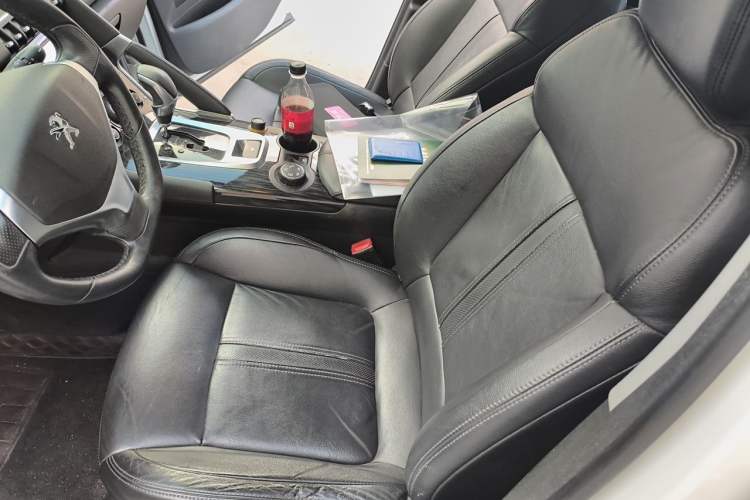 Used Peugeot 3008 2015 1.6THP Roland Garros Edition Left Front Seat