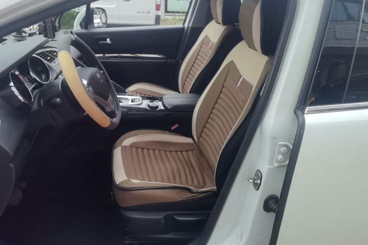 Used Peugeot 3008 2015 1.6THP Automatic Classic Edition Left Front Seat