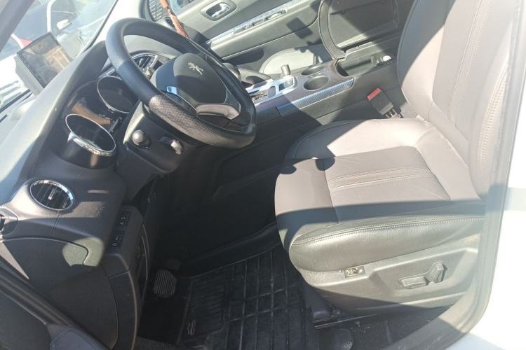 Used Peugeot 3008 2015 2.0L Automatic Trend Edition Left Front Seat