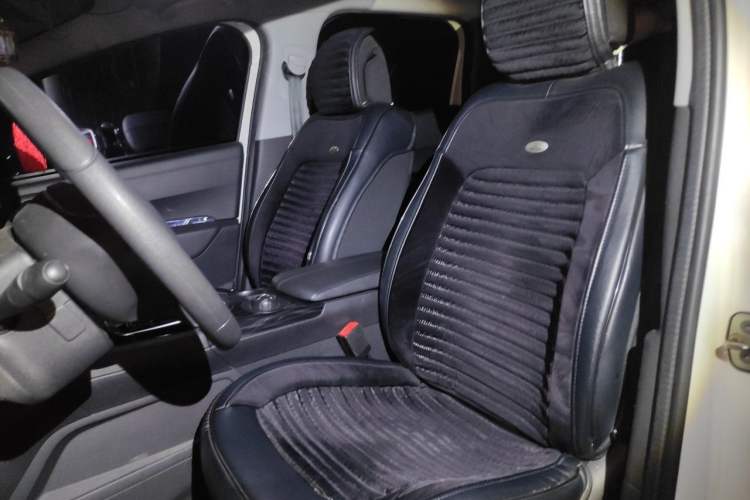 Used Peugeot 3008 2015 1.6THP Automatic Classic Edition Left Front Seat