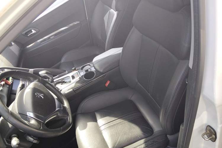 Used Peugeot 3008 2015 2.0L Automatic Trend Edition Left Front Seat