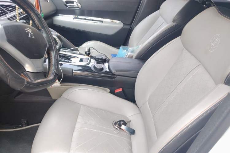 Used Peugeot 3008 2015 1.6THP Roland Garros Edition Left Front Seat