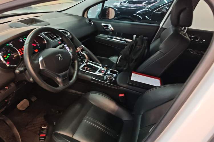 Used Peugeot 3008 2015 1.6THP Automatic Trend Edition Left Front Seat