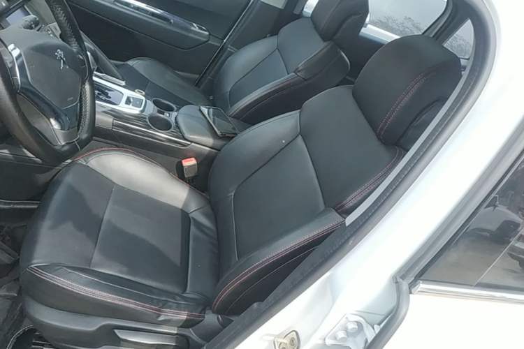 Used Peugeot 3008 2015 2.0L Automatic Classic Edition Left Front Seat