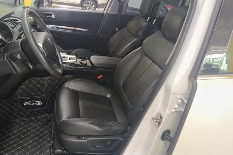 Used Peugeot 3008 2015 1.6THP Automatic Prestige Edition Left Front Seat