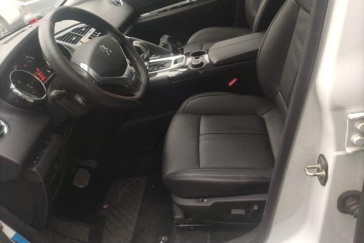 Used Peugeot 3008 2015 1.6THP Automatic Prestige Edition Left Front Seat