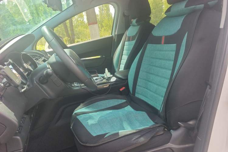Used Peugeot 3008 2015 2.0L Automatic Classic Edition Left Front Seat