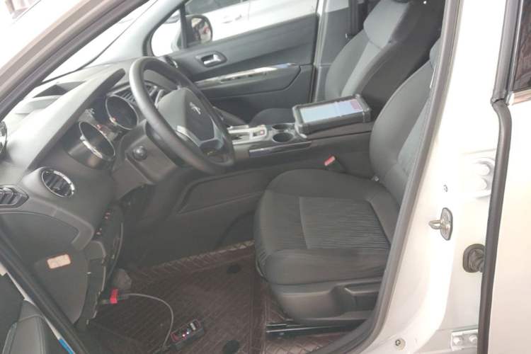 Used Peugeot 3008 2015 2.0L Automatic Classic Edition Left Front Seat