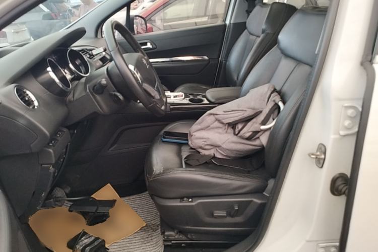 Used Peugeot 3008 2015 2.0L Automatic Trend Edition Left Front Seat