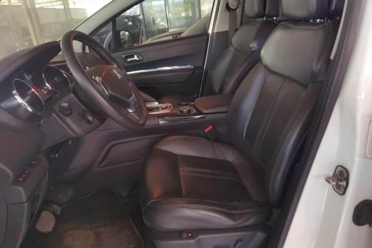 Used Peugeot 3008 2015 1.6THP Automatic Trend Edition Left Front Seat