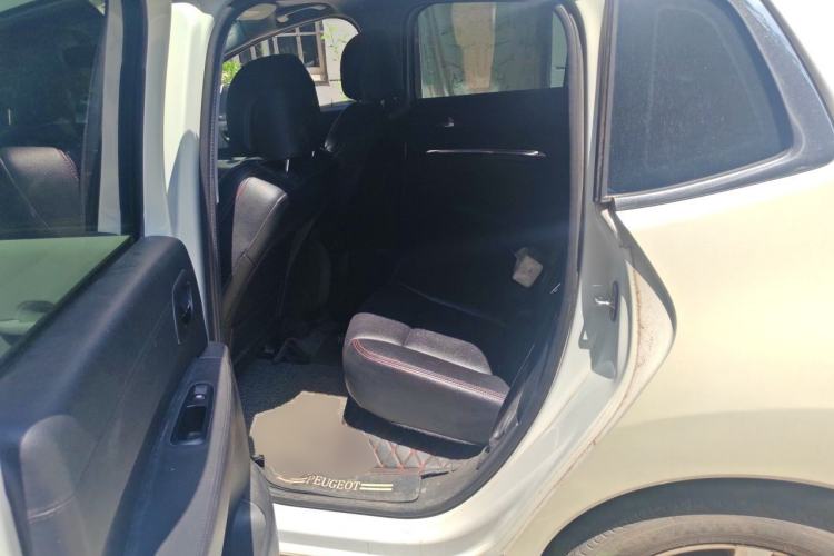 Used Peugeot 3008 2015 2.0L Automatic Classic Edition Left Rear Seat