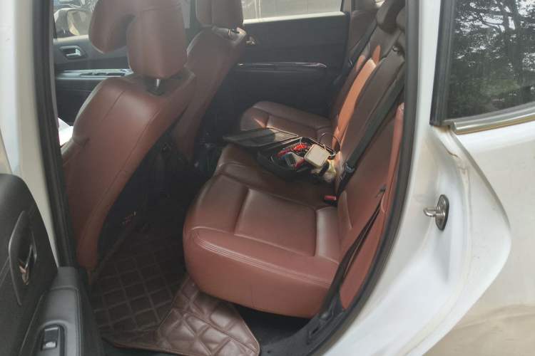 Used Peugeot 3008 2015 2.0L Automatic Classic Edition Left Rear Seat