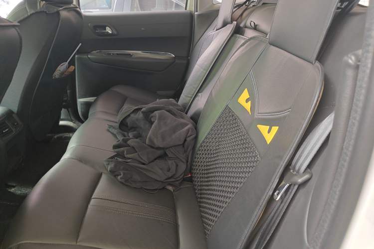 Used Peugeot 3008 2015 1.6THP Automatic Prestige Edition Left Rear Seat